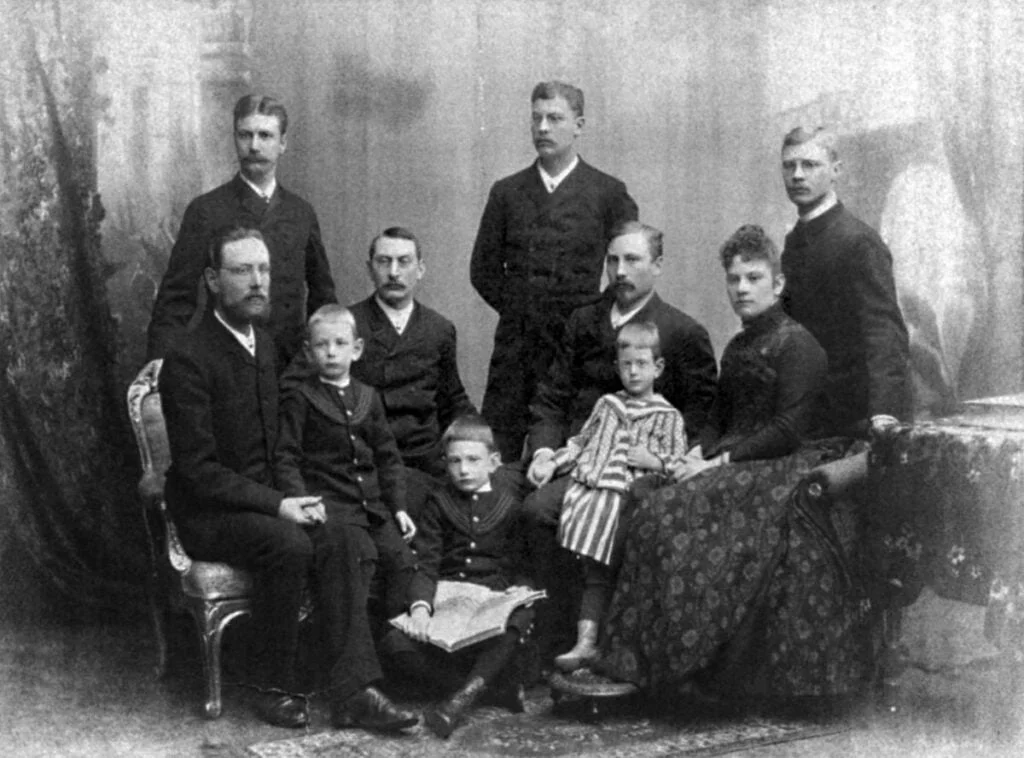 axel-larsson-furniture