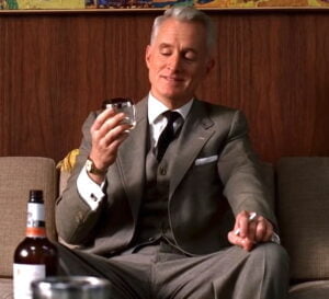 whiskey-glasses-rimmed-as-seein-in-mad-men- Roger-Sterling
