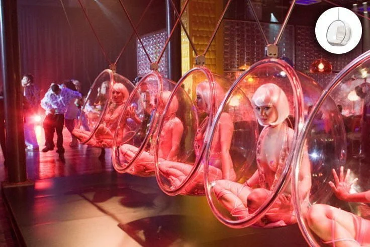 Bubble-Chair-by-Eero-Aarnio-1968-in-Gamer-2009