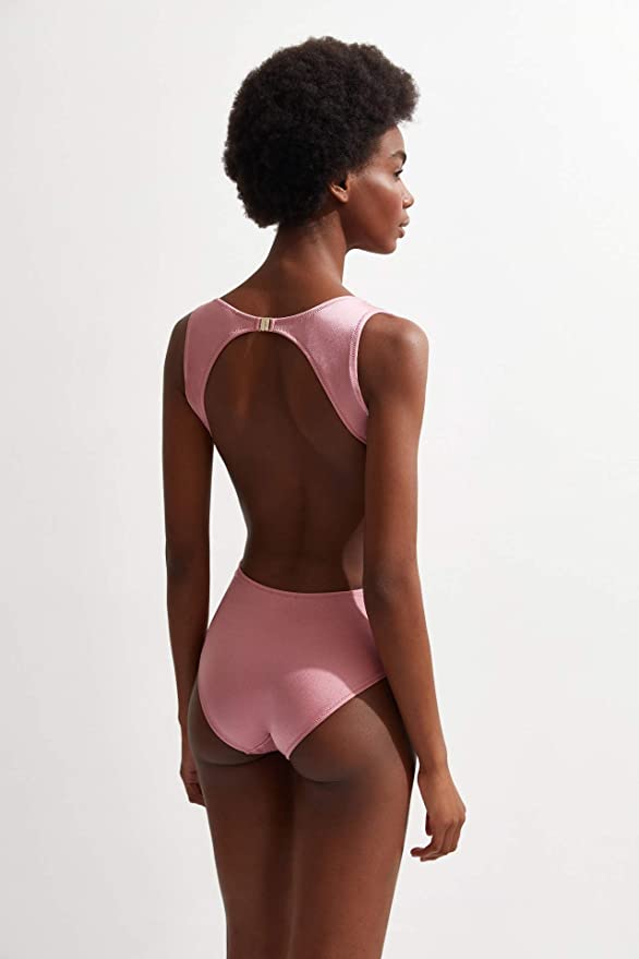 Gal Gadot-Inspired Rose Pink V-Neck Swimsuit-1