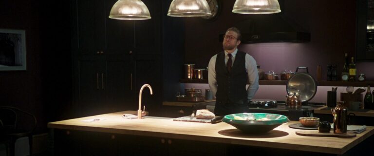 charlie-hunnam-style-fashion-clothes-and-outfits-featured-photo