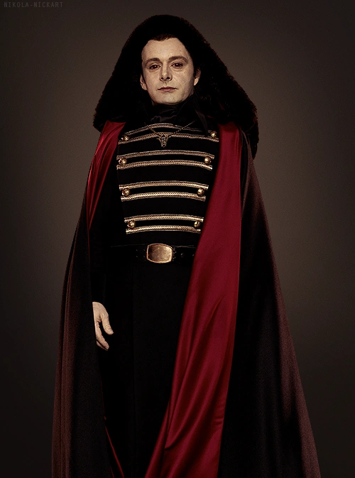 Aro from Twilight Red Black Costume Inspo