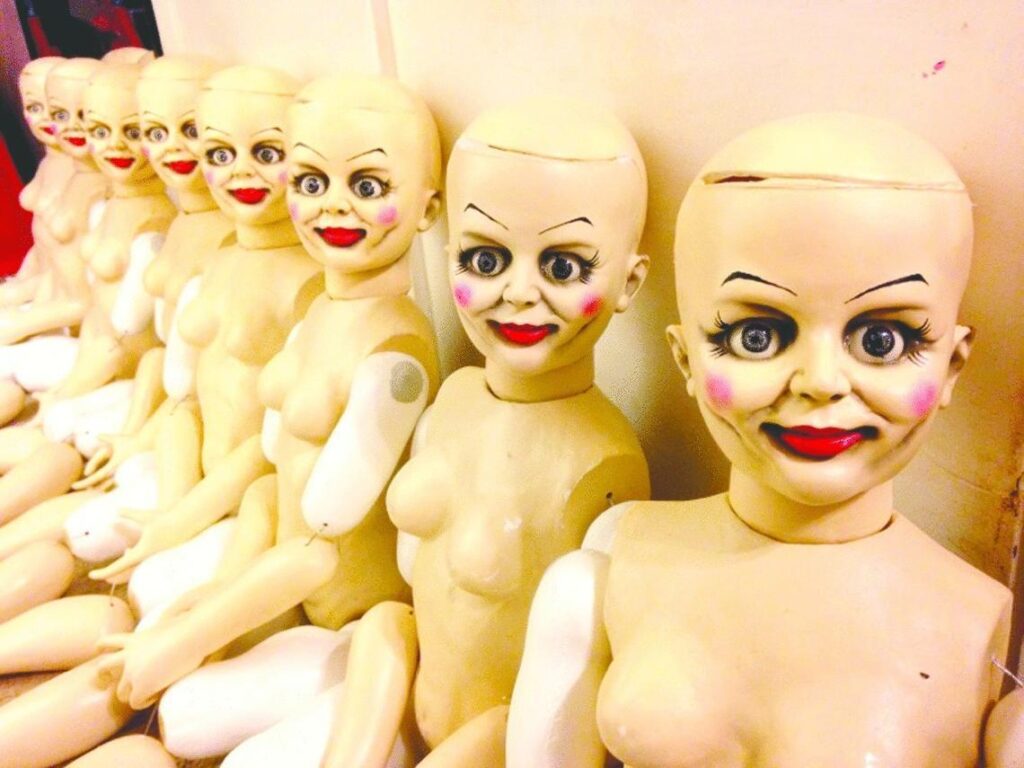 anabelle-dolly-horror-the-story-behind