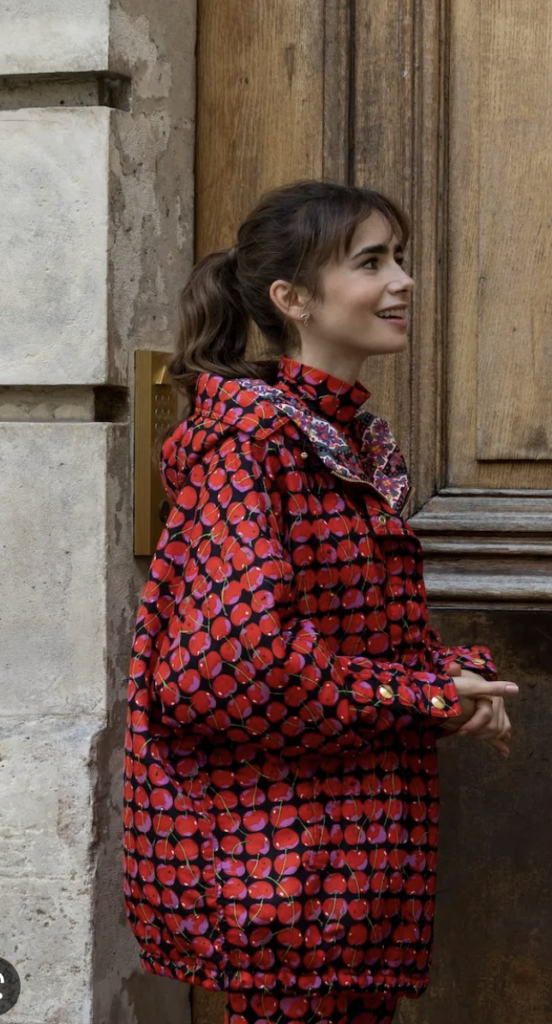 Fashion_Style_Emily_in_Paris-11