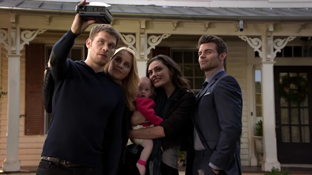 Normal-The-Originals-Klaus-Elijah-Hayley-Rebekah-Hope