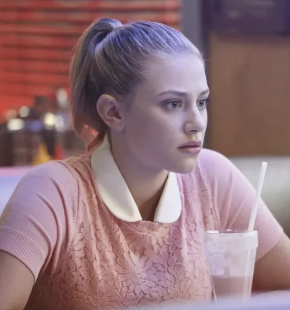 Riverdale Lily Reinhart Outfits