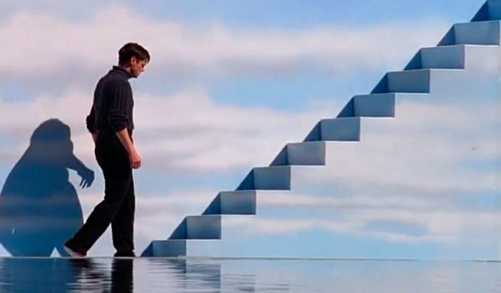 Architecture au clair de lune vs The Truman Show