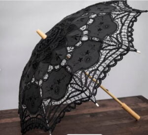 Cordelia AHS-Black-Umpbrella-Outfits-Clothes-Style-and_looks