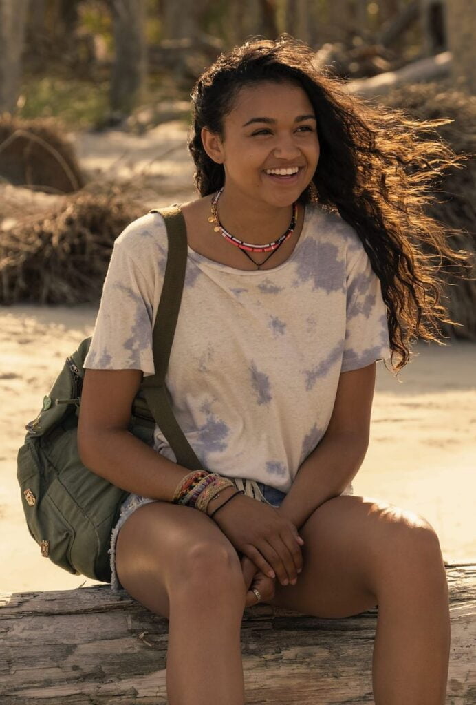 Billabong Lace-up Denim Shorts worn by Kiara Carrera (Madison Bailey) Seen in Outer Bank S01E01