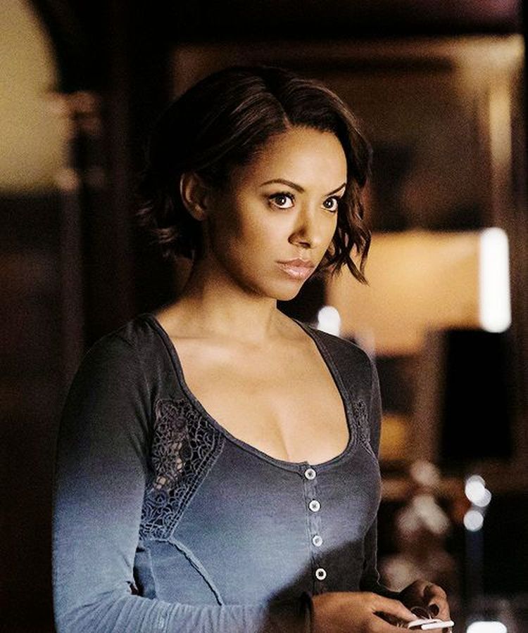 Steal The Look Dress Like Bonnie Bennett From The Vampire Diaries