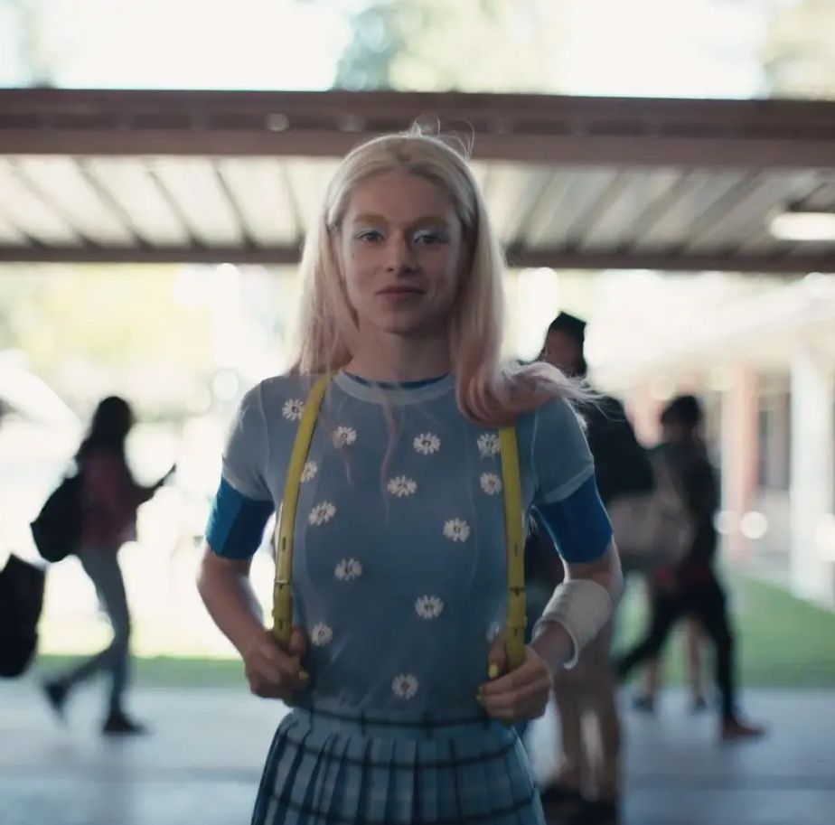 Steal the Look - Dress Like Jules Vaughn from Euphoria - Elemental Spot