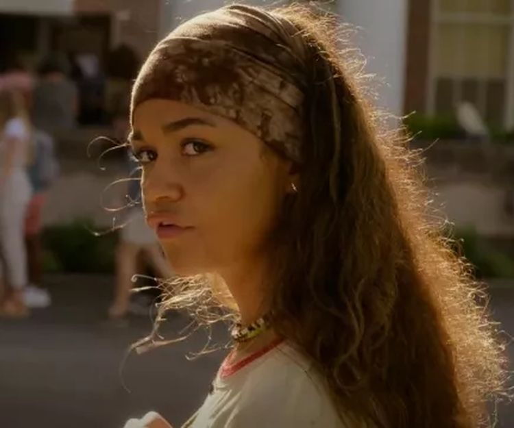 Kiara Carrera Hair and Makeup-Style Outfit Inspo