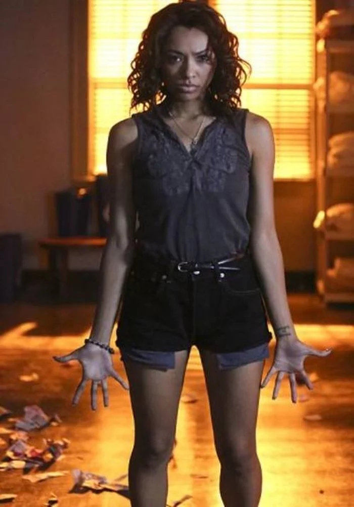 Steal the Look - Dress Like Bonnie Bennett from The Vampire Diaries -  Elemental Spot