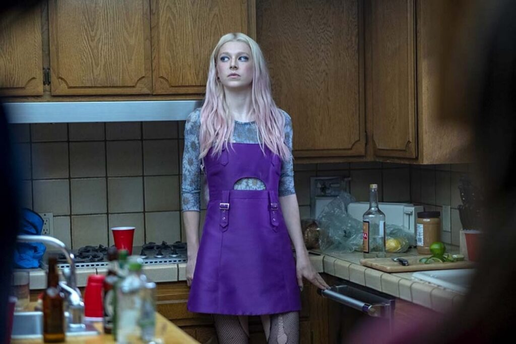Opening Ceremony Purple Buckle Dress and Topshop Daisy Print T-Shirt worn by Jules Vaughn (Hunter Schafer) seen in Euphoria S01E01.