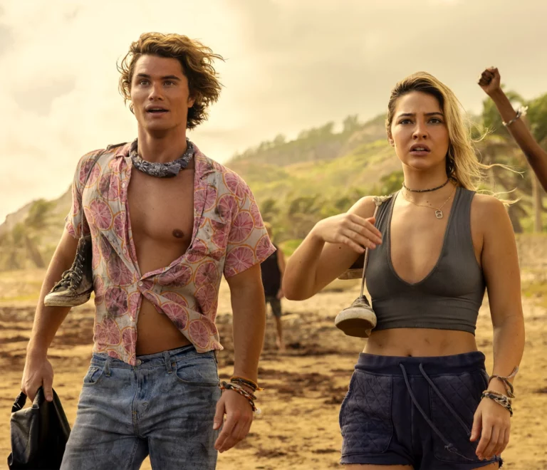 Outfit-Inspo-Outer-Banks-John-B.-and-Sarah-Cameron