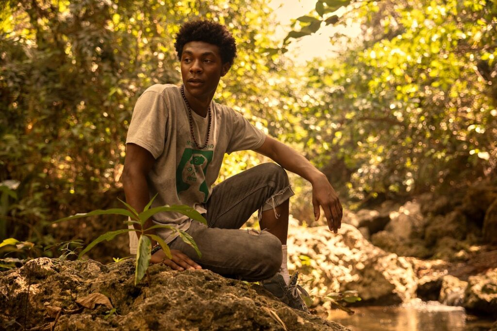 Urban Outfitters Misunderstand Graphic Tee worn by Pope Heyward Jonathan Daviss seen in Outer Banks S03E01