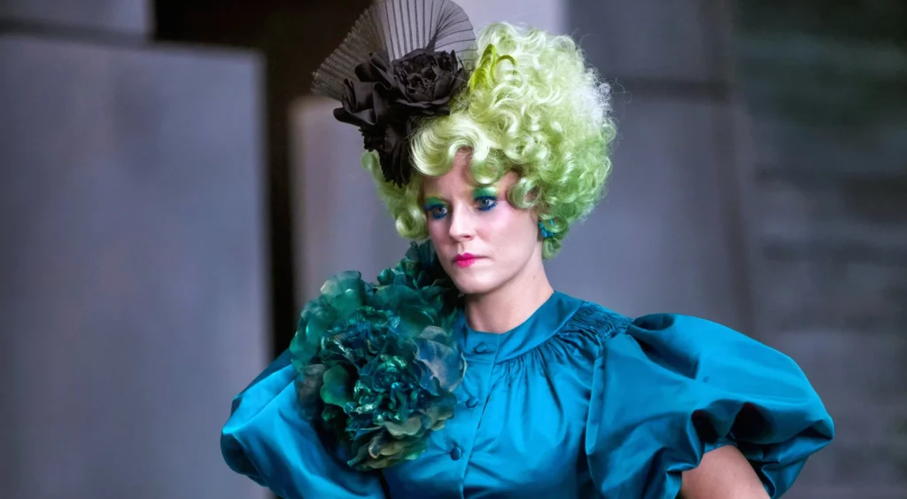 Effie-Trinket.The-Hunger-Games-green-hair-costume-inspo