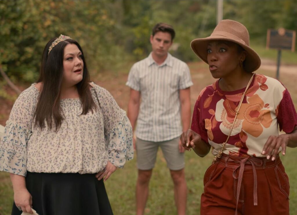 Helen’s Red Paperbag Pants in Season 3