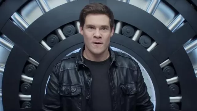Owen’s Bank Robbing Leather Jacket in The Out-Laws