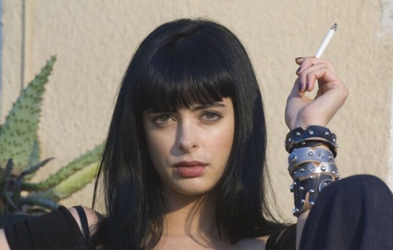 Jane Margolis’ Breaking Bad Style-Outfits