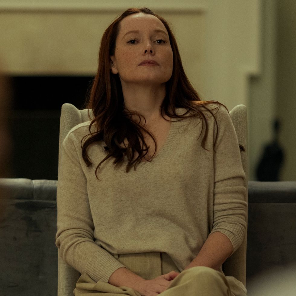 Tamerlane’s Cashmere V-Neck Sweater in The Fall of the House of Usher