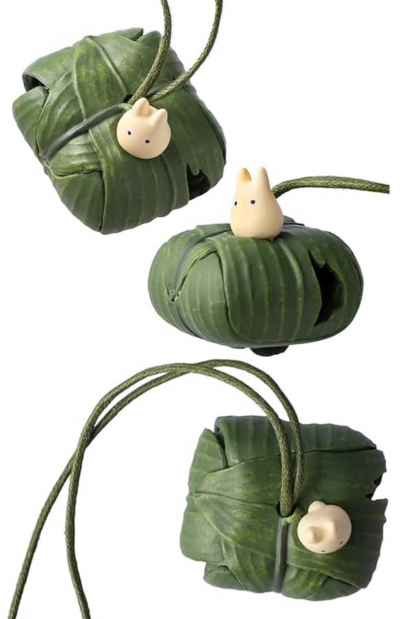 Totoro's Seed Package Key Holder