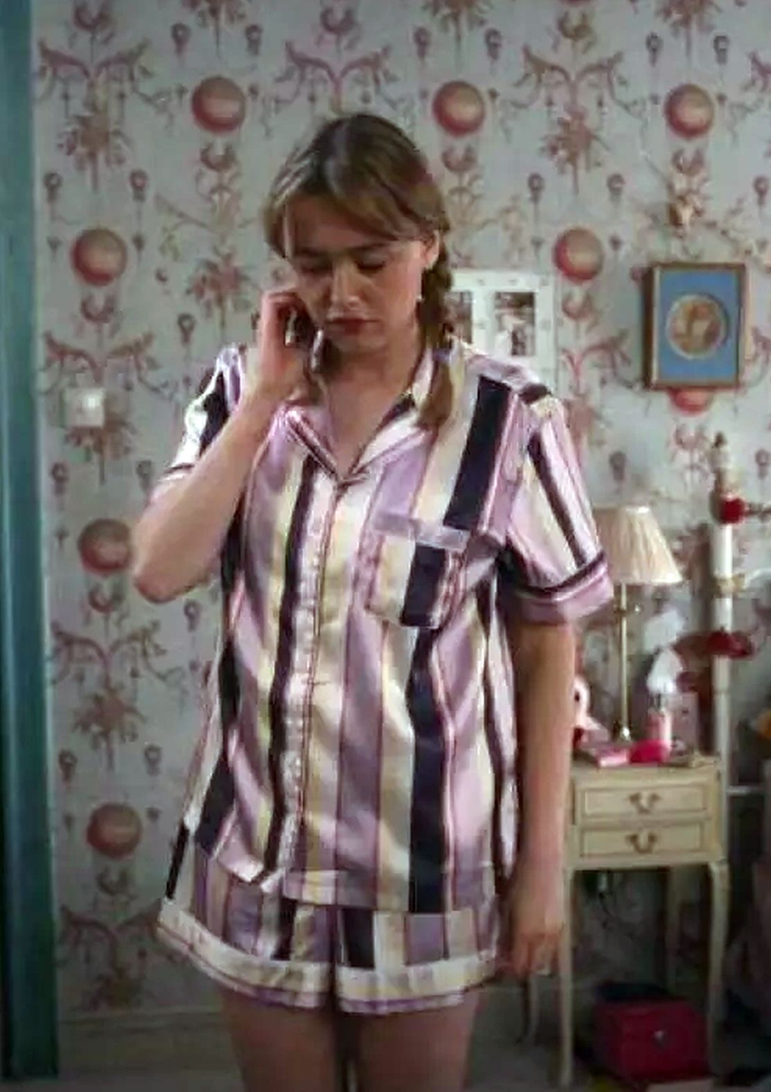 Netflix’s Sex Education: Highly Fashionable Season 4 Outfits ...