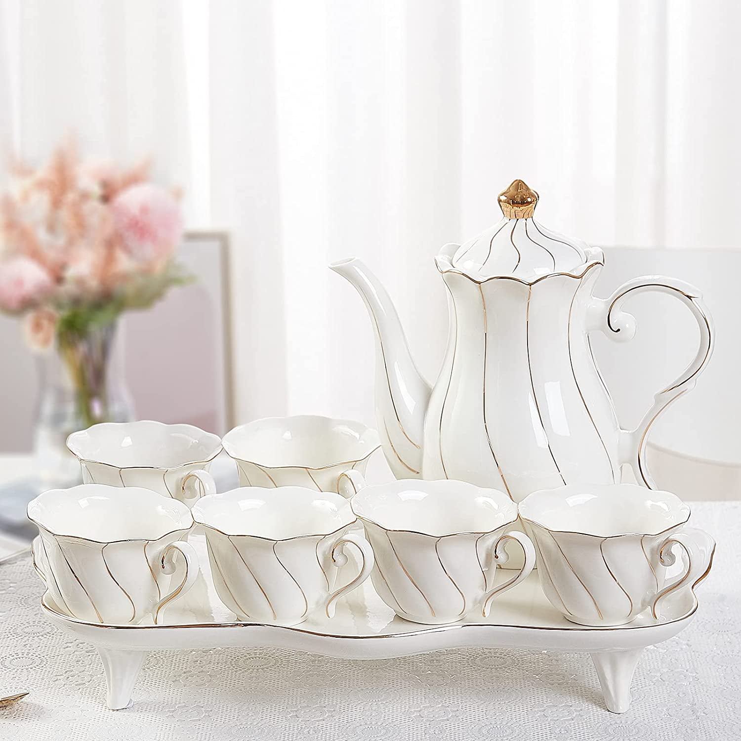 The Crown Gift Ideas British-Style Tea Set