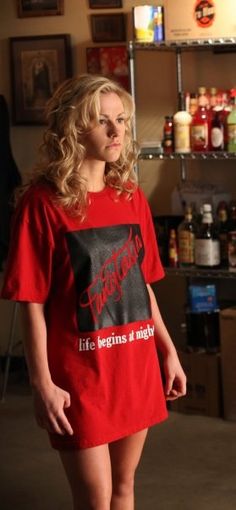 True Blood gifts Fangtasia T-shirt