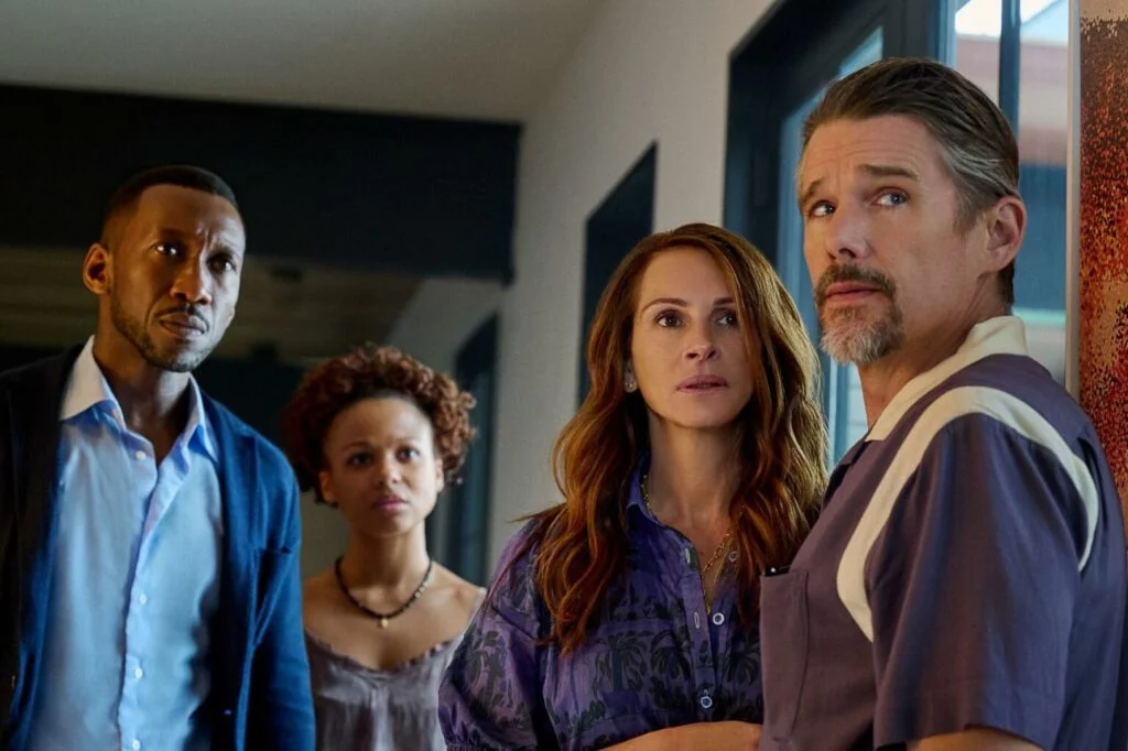 julia roberts blue dress leave the world behind Apocalyptic Fashion: Outfits from Leave the World Behind