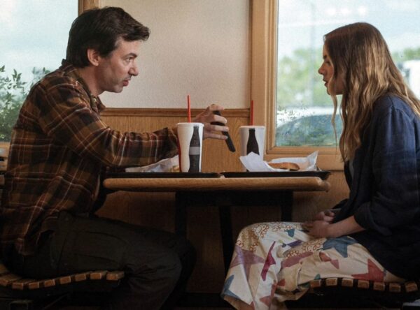 Steal Emma Stone’s Affluent and Down-to-Earth Outfits From Showtime’s The Curse