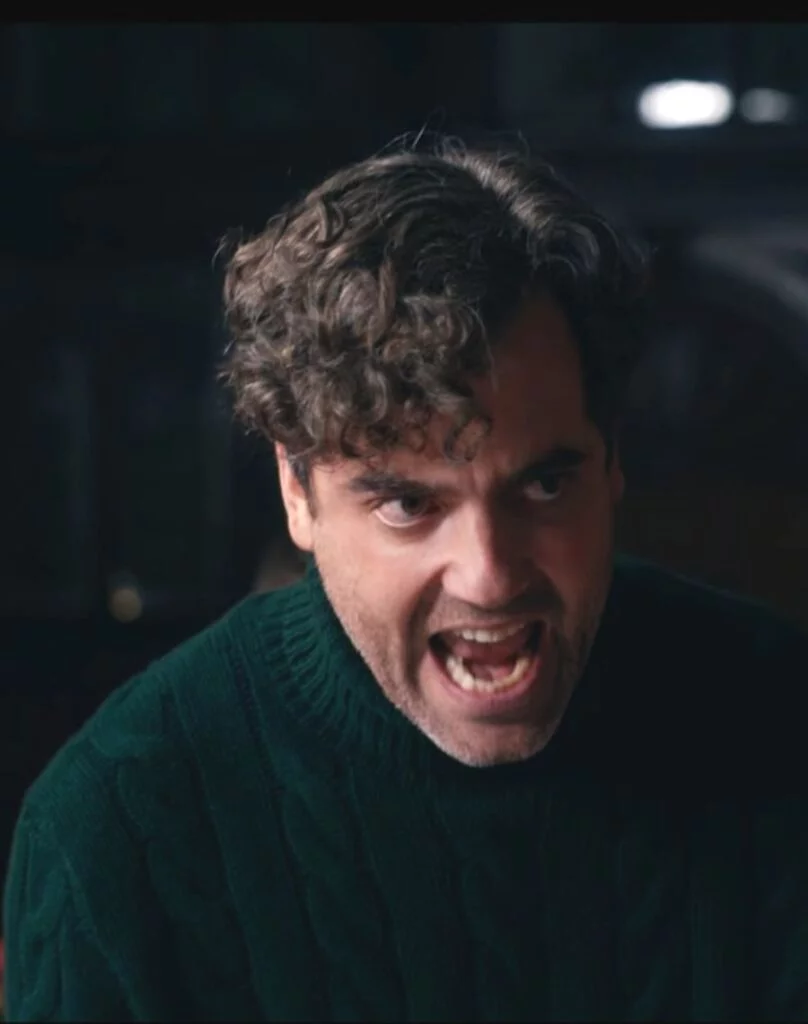 Freddy Sweater Outfit-Netflix-TheGentlemenE1RefinedAggression-1259