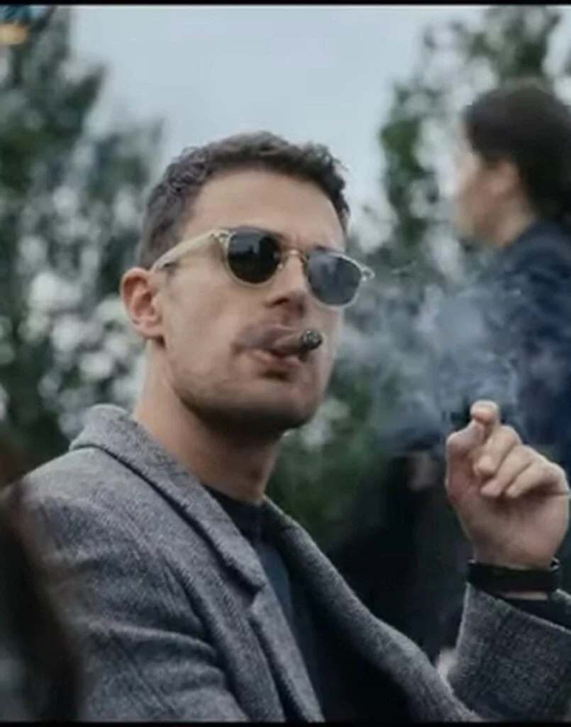 Theo-James-Oliver-Peoples-Clear-Frame-Sunglasses-in-Netflixs-The-Gentlemen