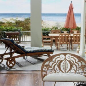 grace-frankie-home-screenshot-patio