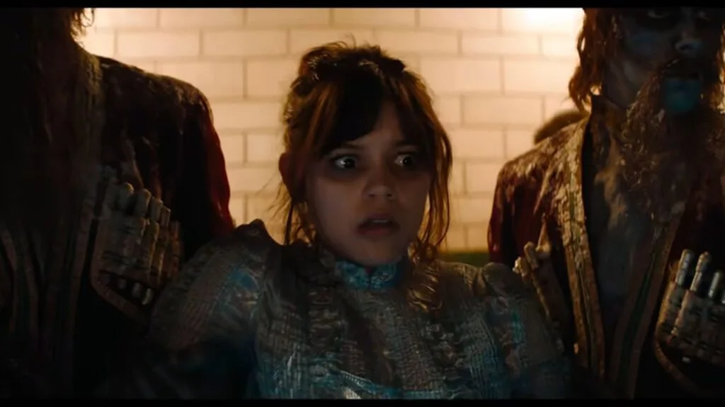 Beetlejuice Beetlejuice outfits