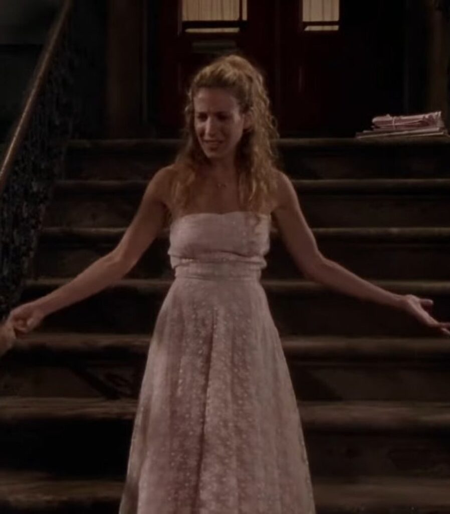 Carrie Bradshaw Sex and the City costume look