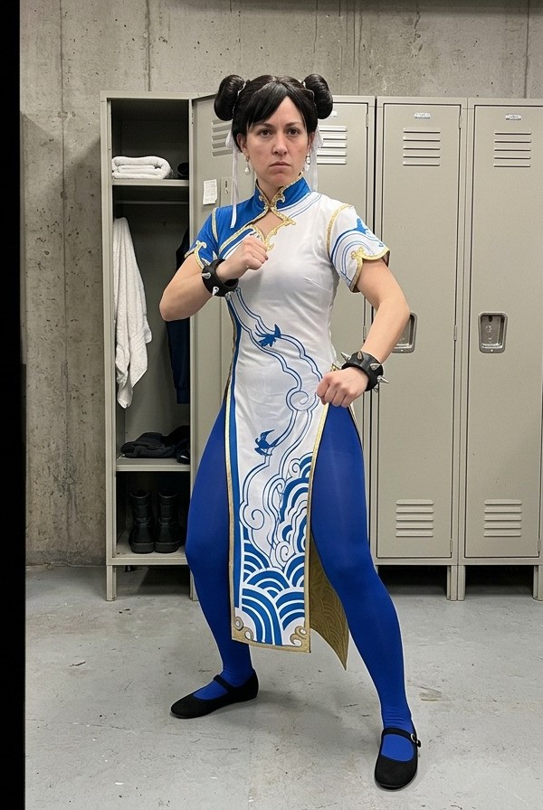 Chun-Li Street Fighter cosplay